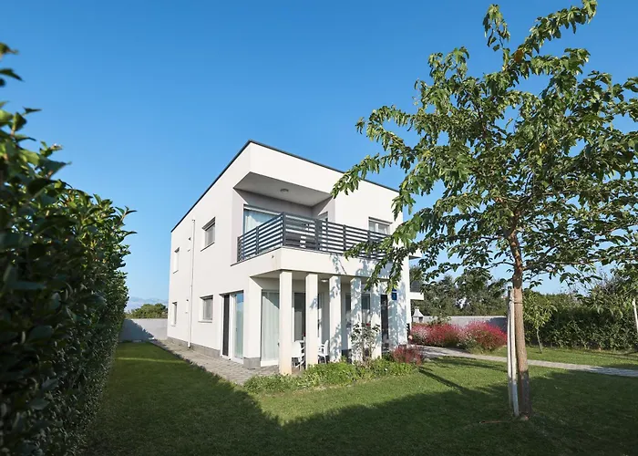 Tonci With Private Heated Pool * Zaton (Zadar)