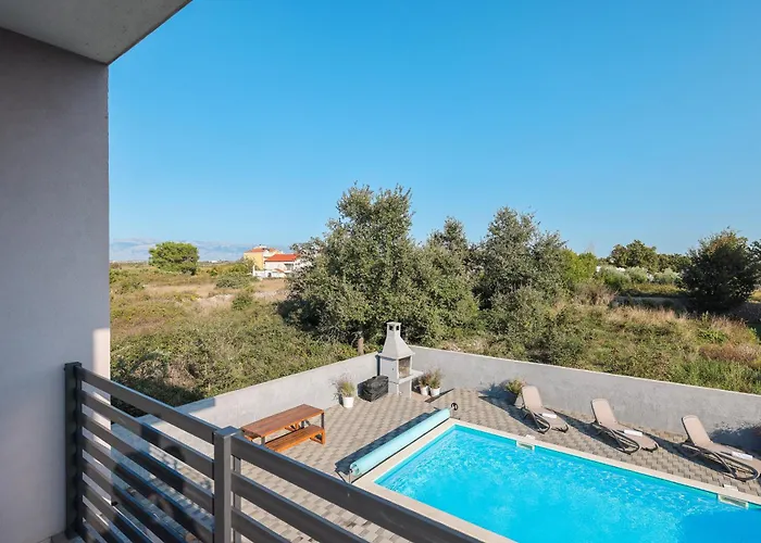 Tonci With Private Heated Pool Vila Zaton (Zadar)