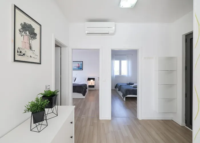Tonci With Private Heated Pool Vila Zaton (Zadar)